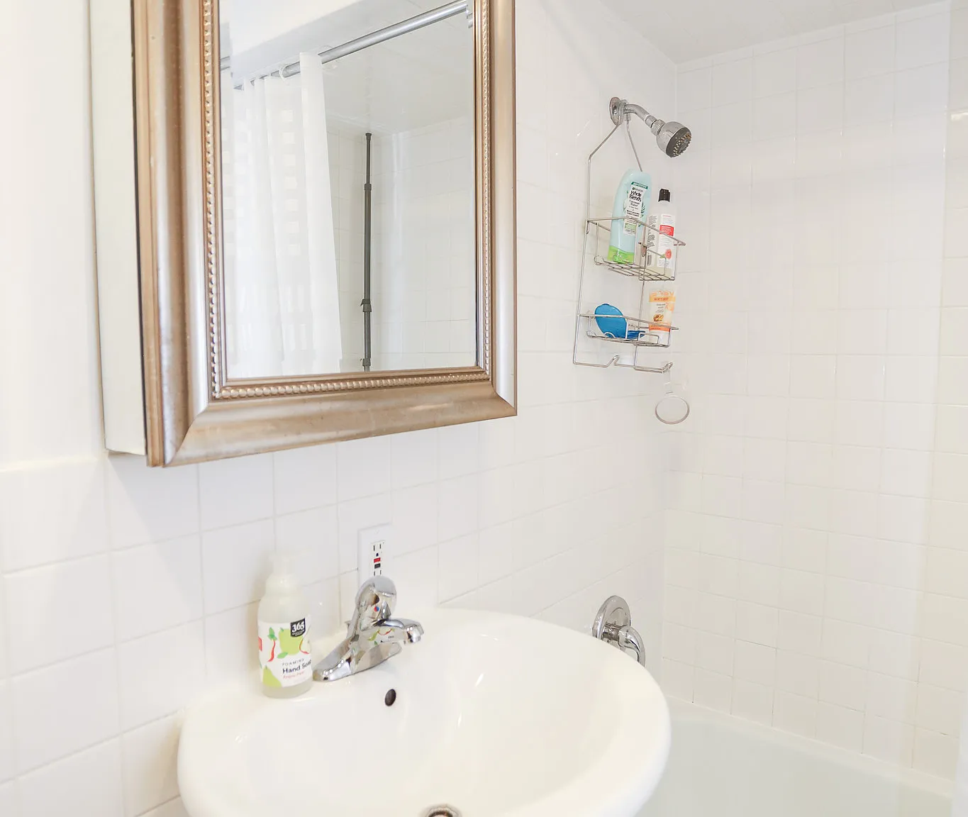 Studio, 450 sqft, $1,750 — Photo 3