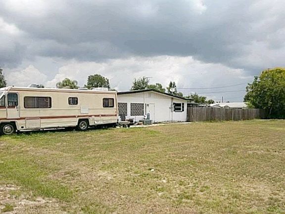 4th image of 3372 Elkcam Blvd