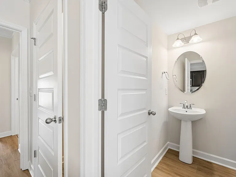 7514 Station Dr — Photo 12