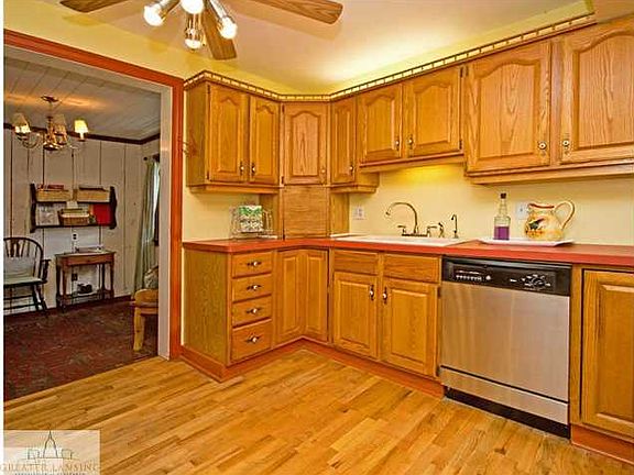 4th image of 302 E Northlawn Ave
