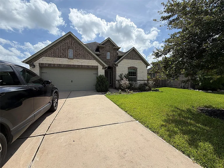 2005 Post Oak Ct — Photo 2