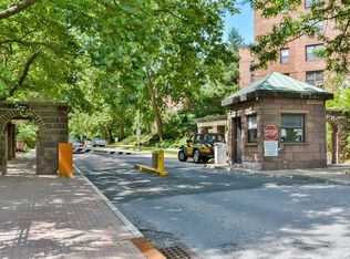 110 Pearsall Dr APT 3D, Mount Vernon, NY 10552