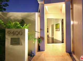 9400 Lloydcrest Dr, Beverly Hills, CA 90210