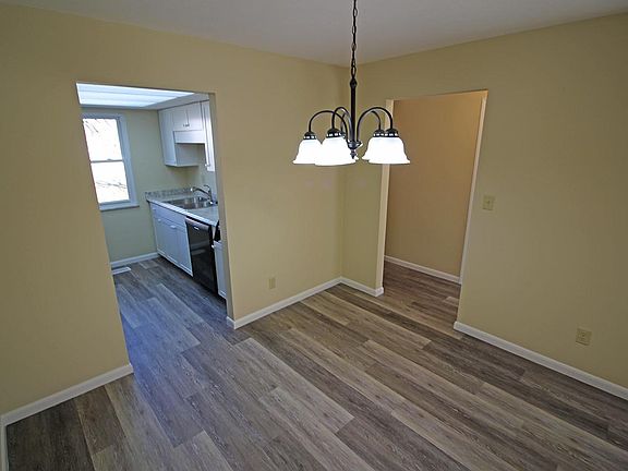 3rd image of 7785 Sterling Pl