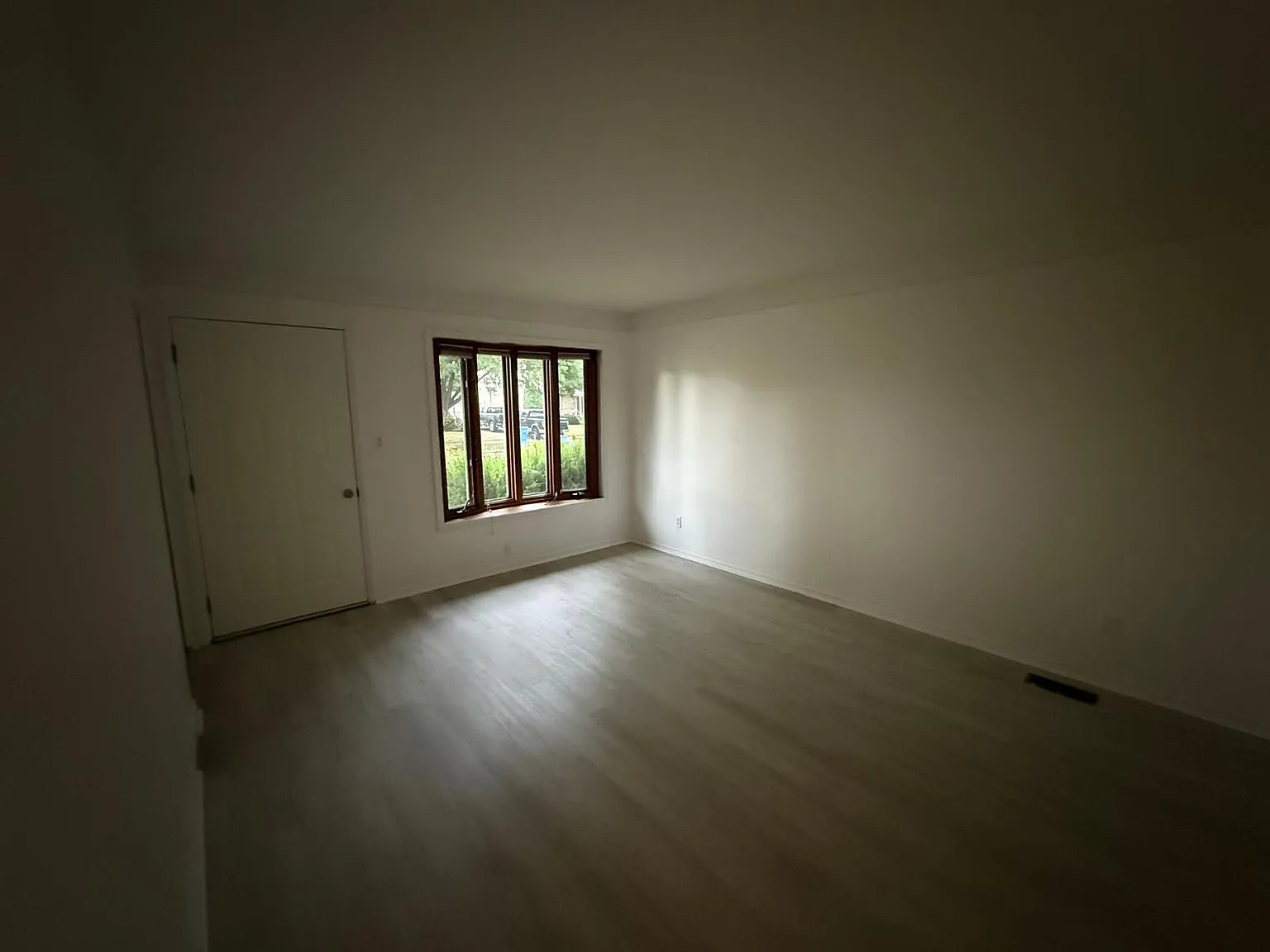 3 bed, 2068 sqft, $2,150 — Photo 3
