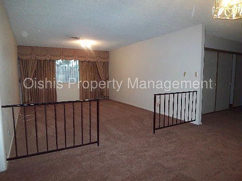 3rd image of 4210 Annie Oakley Dr