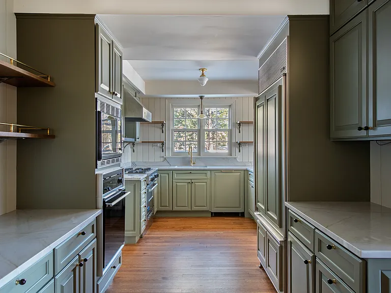27 Highview Pl — Photo 31