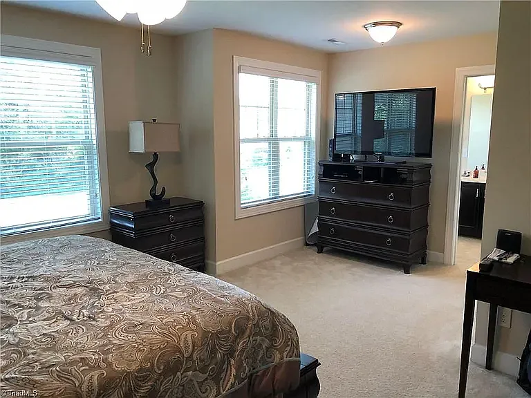 4031 Canterwood Dr — Photo 15