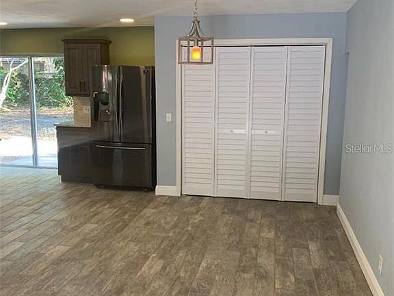 5th image of 1350 44th St