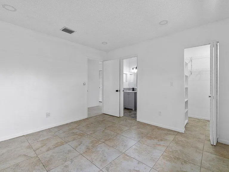 1620 Granfern Ave #1620 — Photo 15
