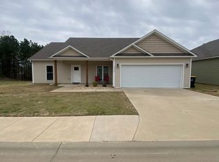 2500 Garden Dr, Benton, AR 72015
