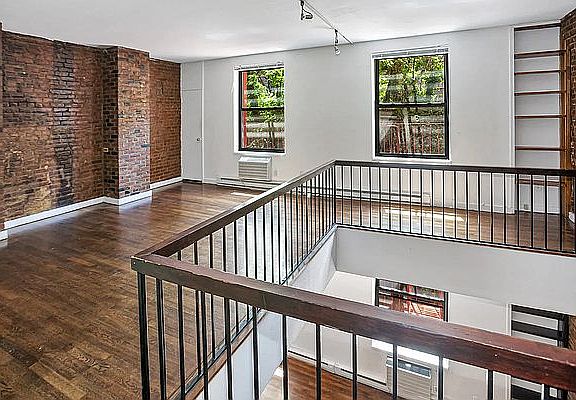 3rd image of 316 E 77th St APT 2A