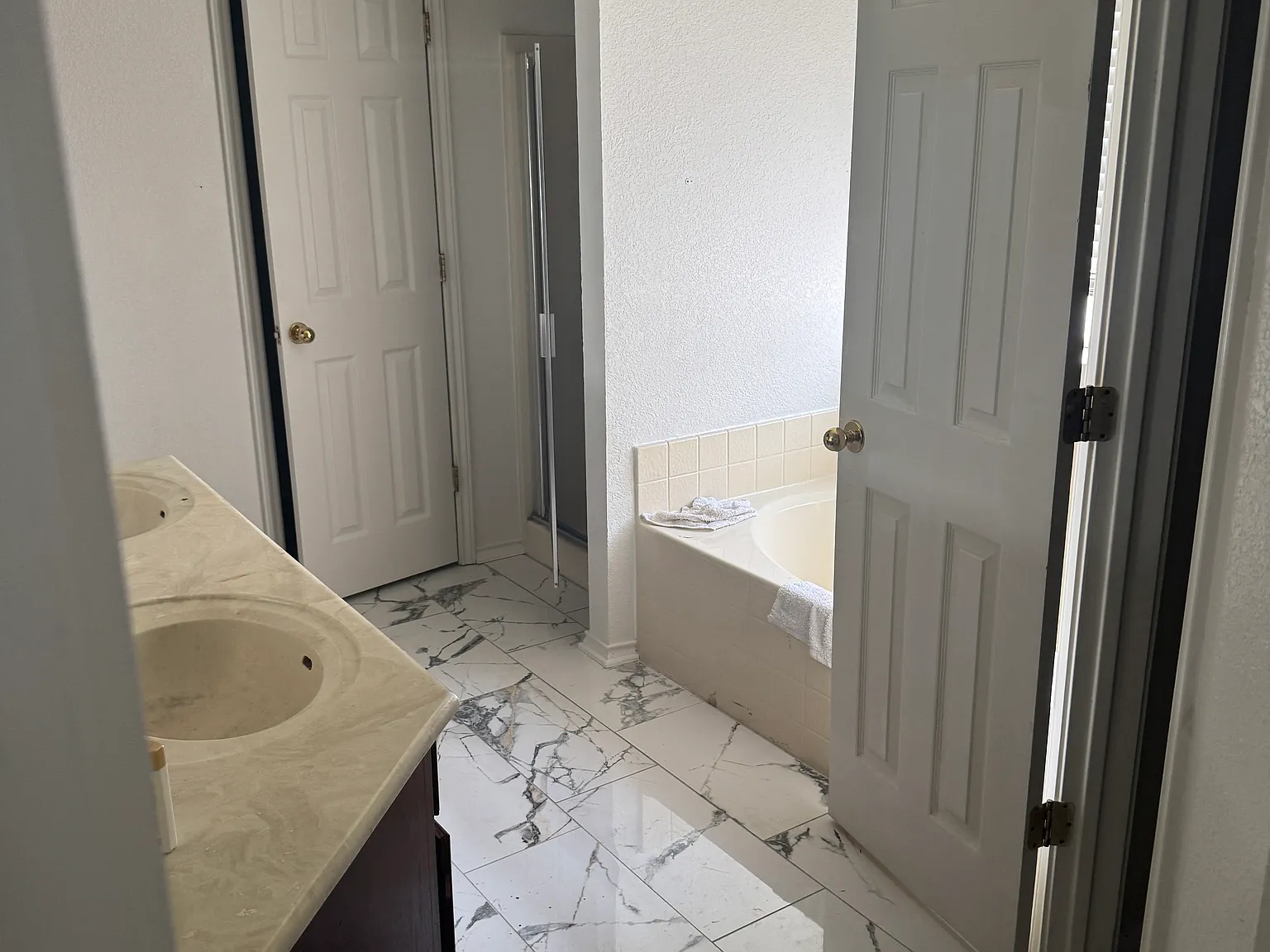 4 bed, 1965 sqft, $1,650 — Photo 4