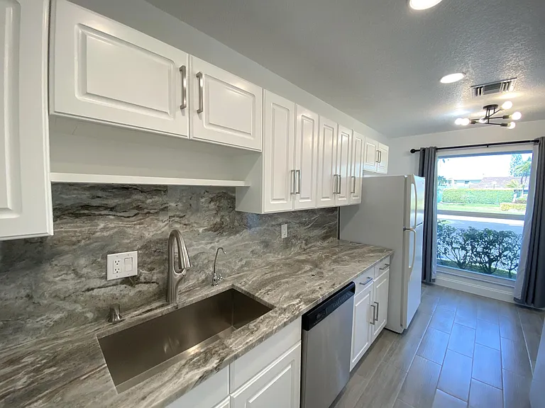 2450 Black Olive Blvd #A — Photo 3