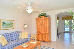 3rd image of 6470 Willoughby Cir
