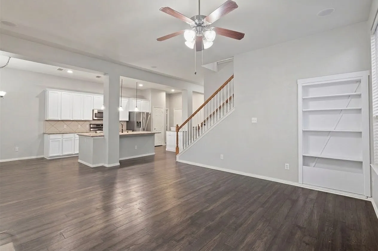 4 bed, 2694 sqft, $3,250 — Photo 3
