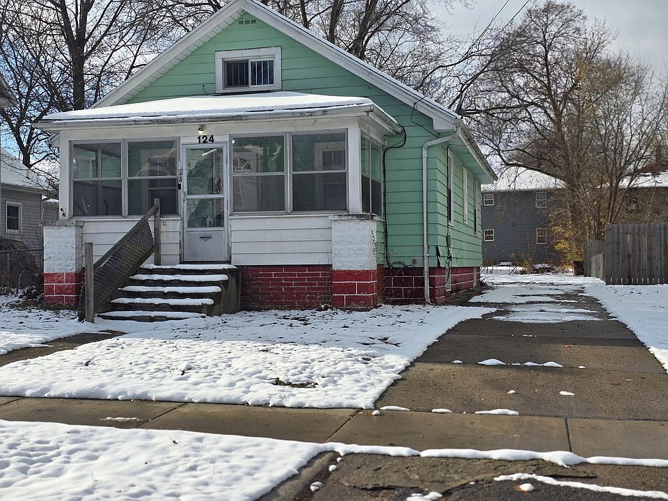 1st image of 124 Caine St