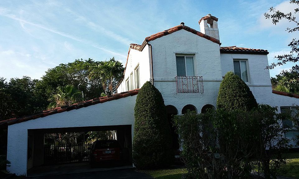 1st image of 477 NE 92nd St