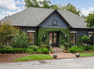 77 Cross Creek Dr E, Birmingham, AL 35213