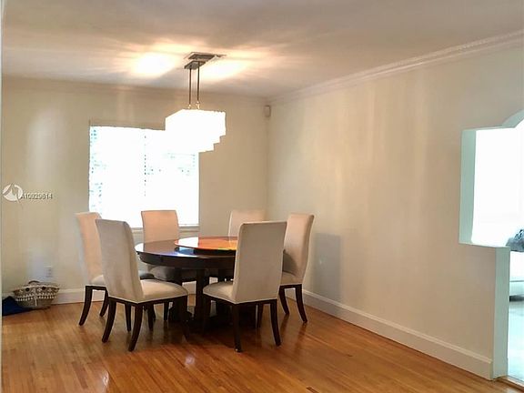 5th image of 1325 Coruna Ave