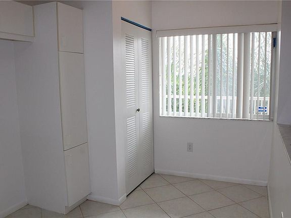 4th image of 9537 NE Weldon Circle #404