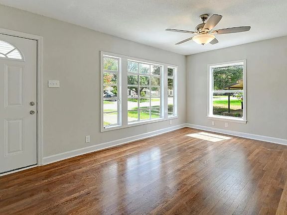 4th image of 505 Wright Ave