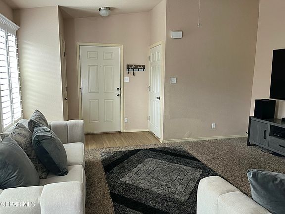2nd image of 3836 Loma Cortez Dr