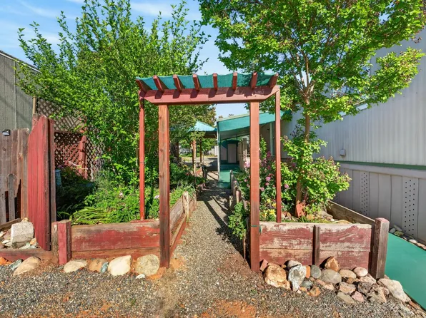 3945 Grass Valley Hwy Space 28, Auburn, CA 95602