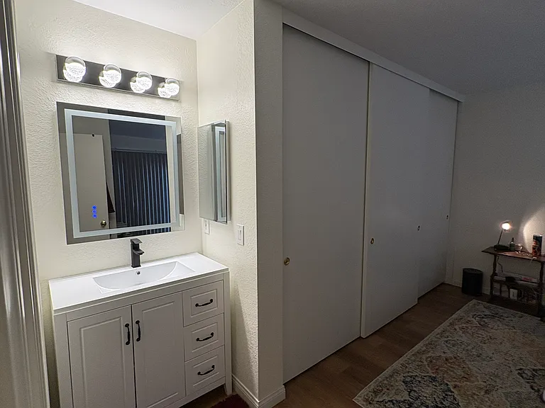 16 Aruba St — Photo 8