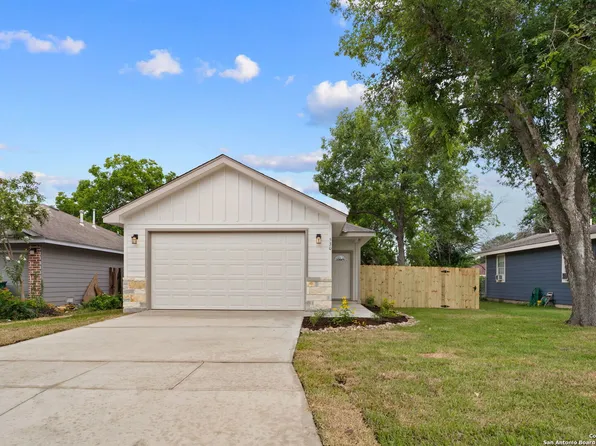 530 W BYRD BLVD, Universal City, TX 78148
