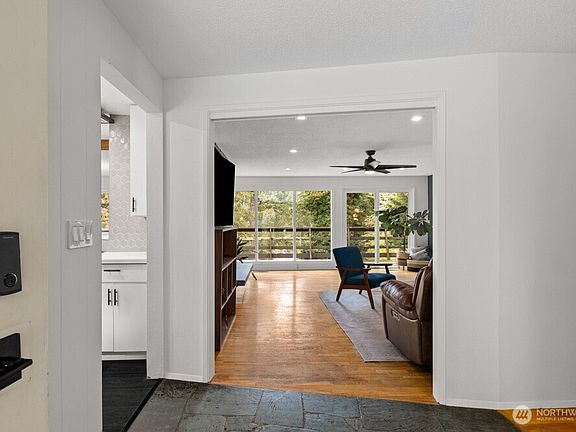 3rd image of 7506 66th Avenue W