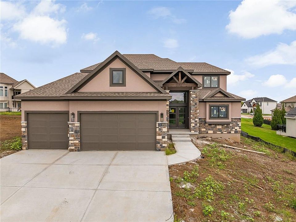 1st image of 1000 Rannoch Dr