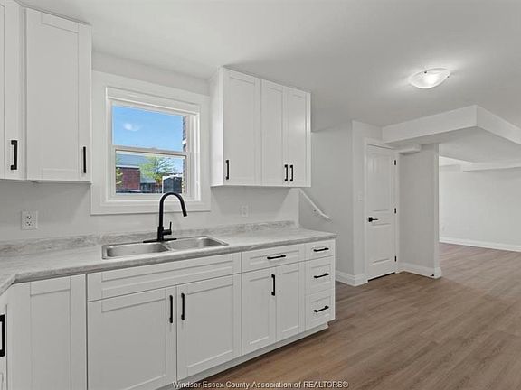 3rd image of 1850 Meighen Rd #2