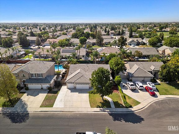 5th image of 11603 Bocelli Ave