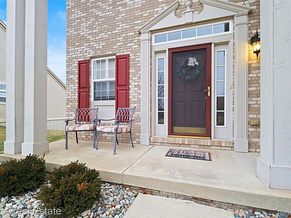 4th image of 4028 Grand Oaks Ct