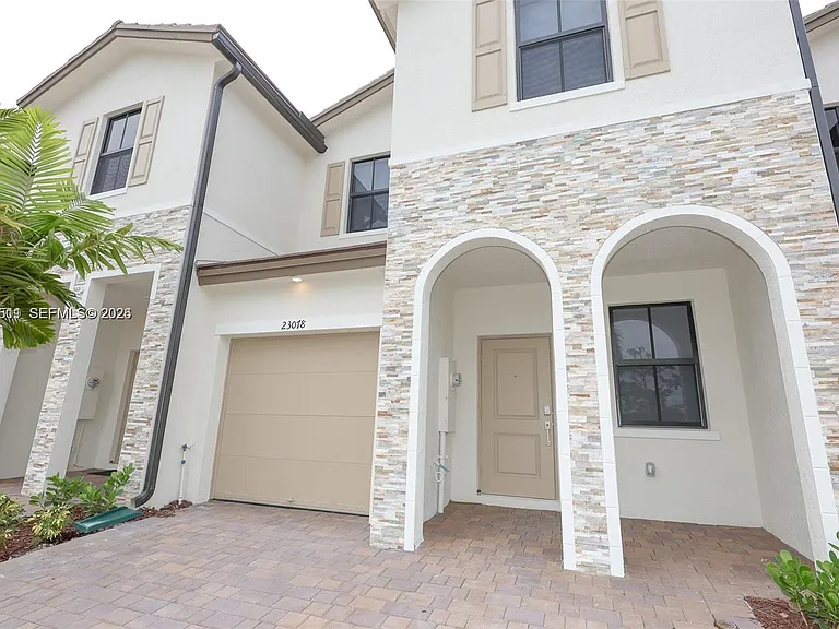 23078 SW 130th Ave #23078 — Photo 3