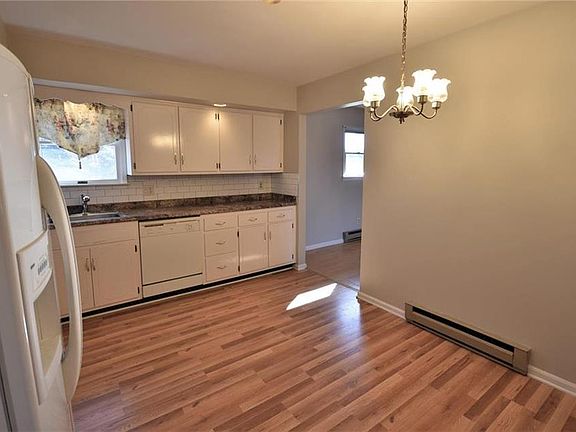 5th image of 4081 Devonshire Rd