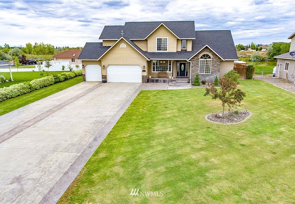 1st image of 920 S Camas Place
