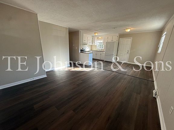 5th image of 5052 Bismark St
