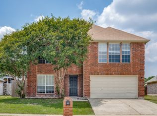 7406 Rochester Ln, Arlington, TX 76002
