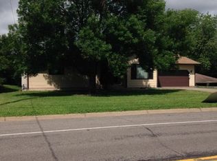 6825 Blaine Ave, Inver Grove Heights, MN 55076