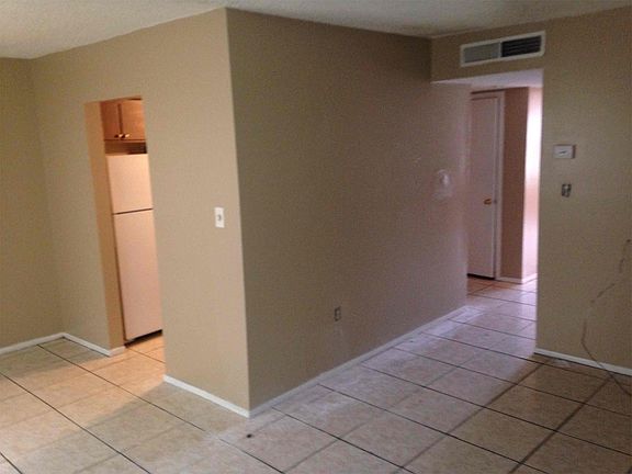 3rd image of 1448 Holden Ave APT C