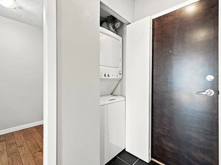 938 Smithe St #2006 — Photo 23