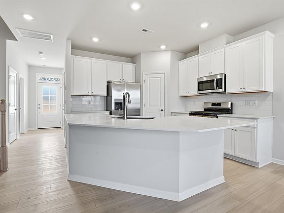 7th image of this home