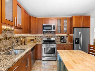 73 Orange St #2, Waltham, MA, 02453