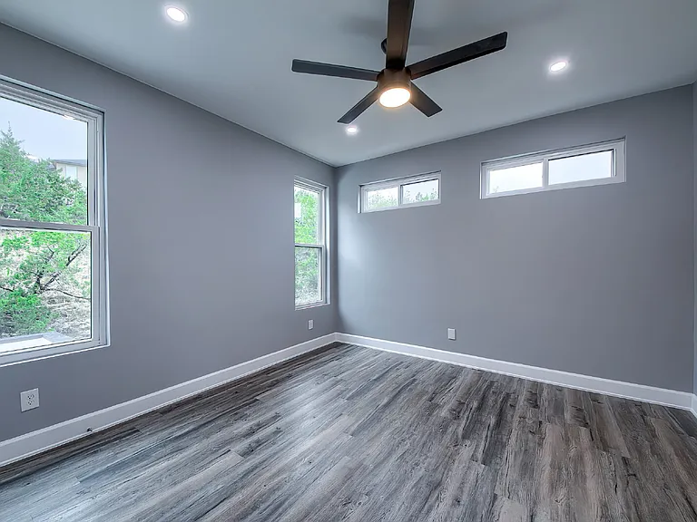 714 Misty Water Ln — Photo 27