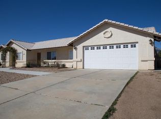 6828 Jargon St, Oak Hills, CA 92344