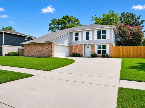 202 Civil Dr, League City, TX 77573