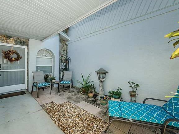 4th image of 206 Saint Ives Dr