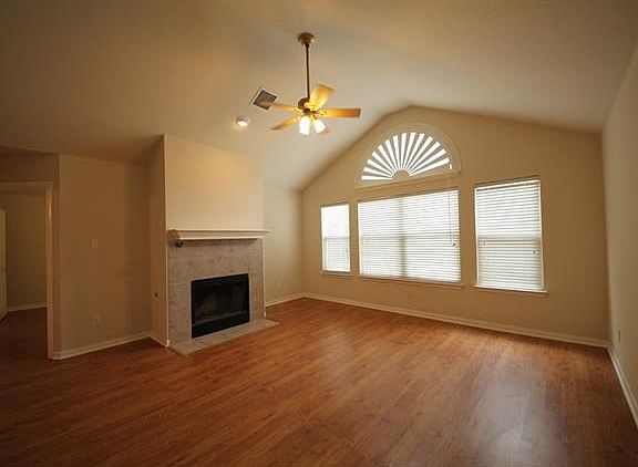 4th image of 8519 Priest River Dr
